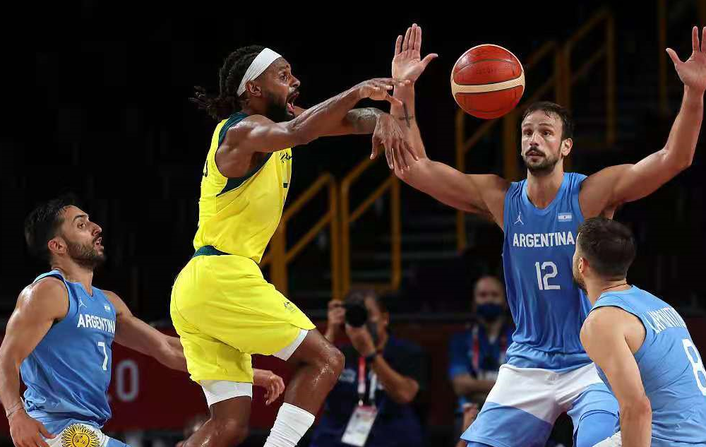 关于澳大利亚男篮爆冷阿根廷男篮，汉密尔顿绝境逆转的信息