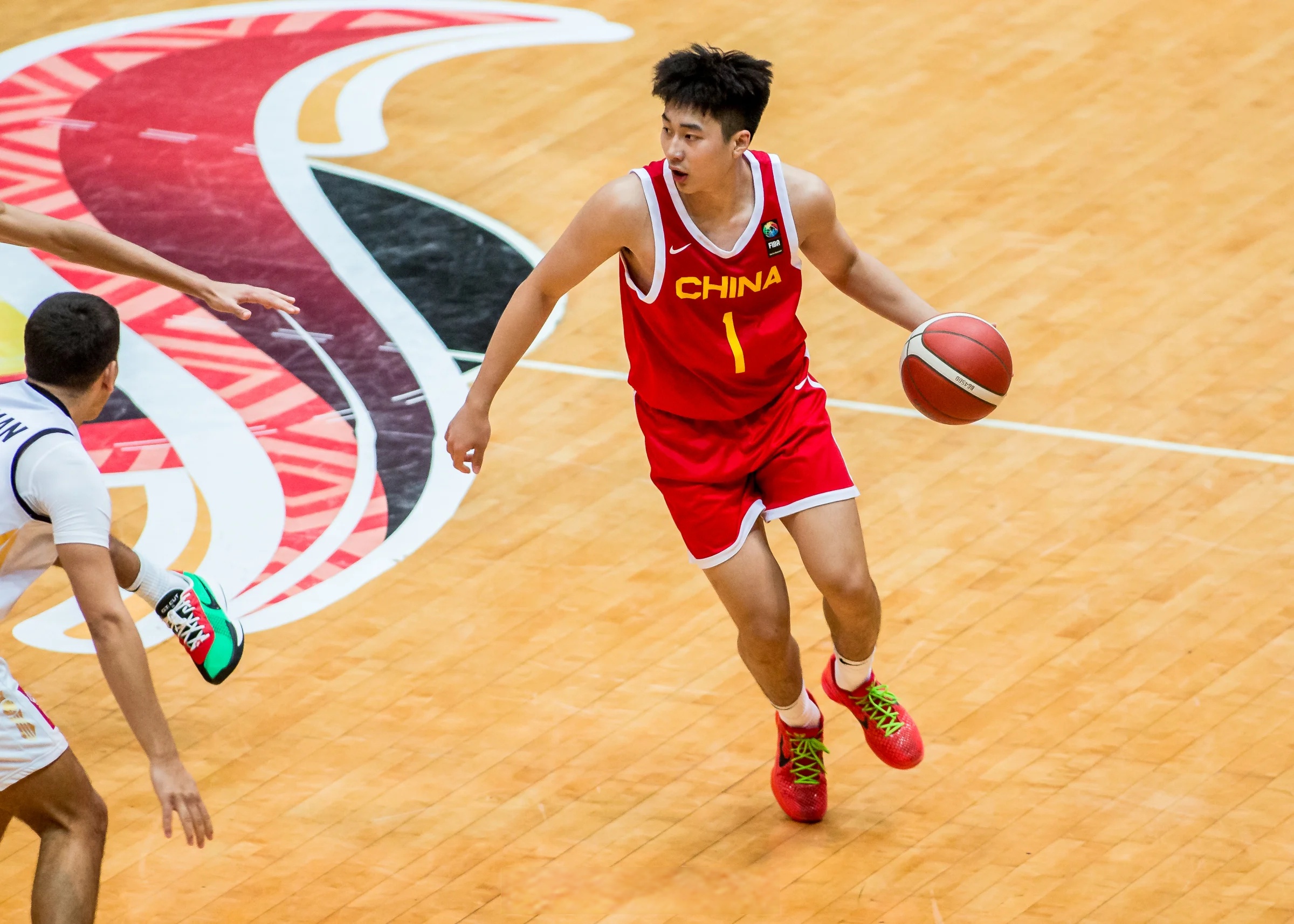 人球员整体发挥出色，取胜在望的简单介绍