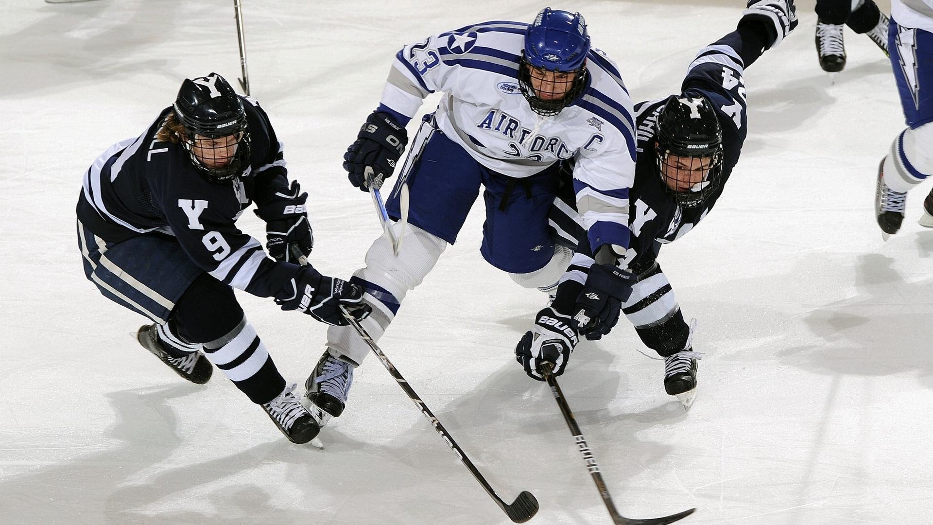 切特·霍姆格伦，总决赛之夜的攻防统治者
